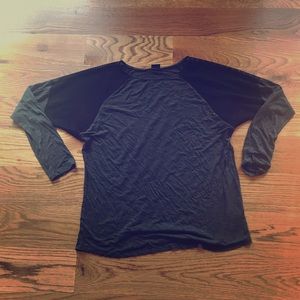 Champion Large Grey W/ Black Mesh Sleeves Top